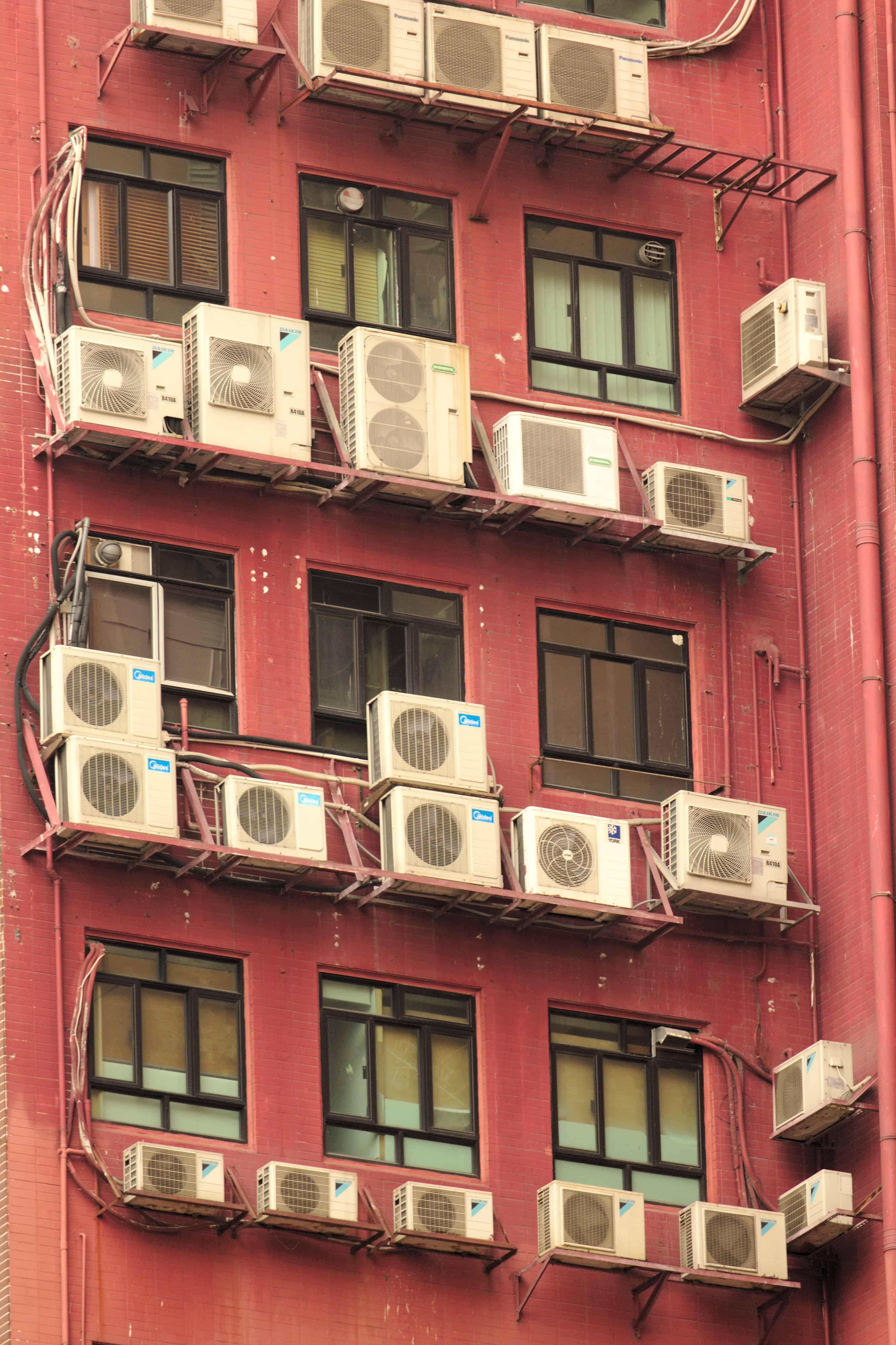 different ac of the red apartment